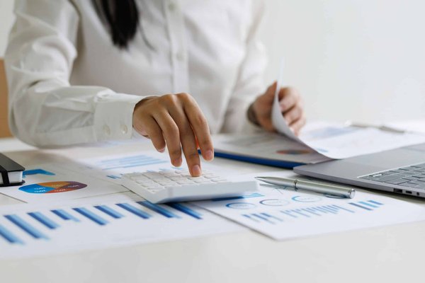 Ultimate Guide to Choosing High-Efficiency Appliances for Your Tiny Home Kitchen